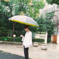 “一个女孩所能发的最大的脾气就是如同哑巴... 这样的决定或许有点感