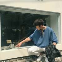 像我这种人心里不舒服也不会告诉你 要么... 没人喜欢孤独 只是不