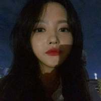 给我一点看得见的在乎 你宠溺的微笑不再属于