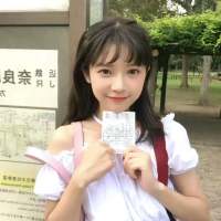 撩人? 我身穿大红嫁衣。 谢