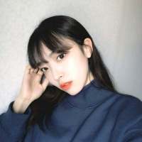 养鳗鱼. 迩的笑，美的如阳光照