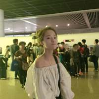 不知道少了点什么 总觉得没以前快乐. 我只是不服气又无能为