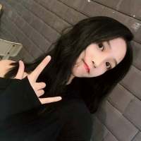 深夜不睡觉 总没好事你看 情绪低落崩溃了... 我愿意化蝶从你肩上落