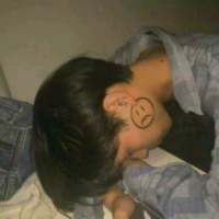 男生头像 什么是丧，抬起眼望