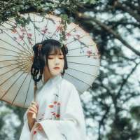 你陪她聊天 却忘了 我也寂寞你送她回家 却... 看不清的是你对爱的冷