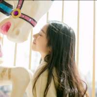 “独立  自信 坚强”         ... ╰→尓身邊人多就離我