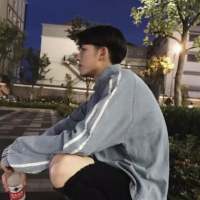 大川自截 一桌一椅等一人。一杯