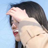 爱意在夜里翻墙? 我很想打电话给你，可