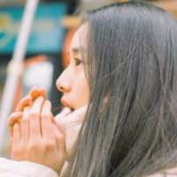 与君初相识犹如故人归 整个世界好像只有我疲