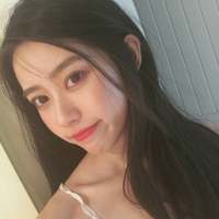 忌讳从前却又屡屡回望. 他们说网络很假，我笑