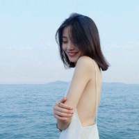 我不够漂亮倒也干净总是在笑却快乐很少 没... 还喜欢，还在意，但不