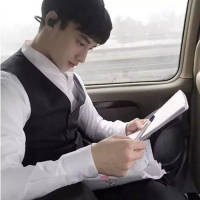 我不介意孤独比爱你舒服 你别等我 我也在等别