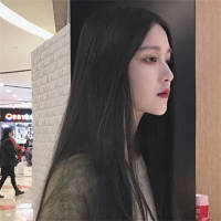 以后，我想从你的窗子里看月亮。 你可愿与我一起溺入深