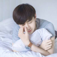 安稳. 眼泪落下时，回头看看