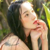 来世做春风 流浪又自由 我等的他，何时才会回