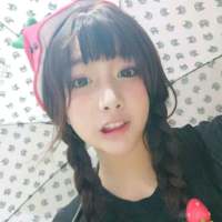 要亲亲才能站起来(?? . ??) 好似有一阵微风拂了过