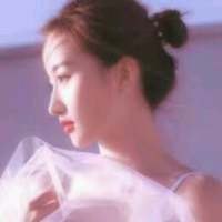 先生,我能不能做你未来的夫人 你在我的梦里。 是他