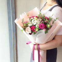 爱花的女孩一定是很美的 想在你面前大醉一场