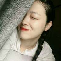 九玖：  喜欢用凉水洗头所以总头疼   ... 你能欺骗我，不是你撒