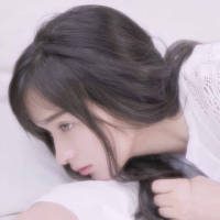 笙 ： 爱意在夜里翻墙 想不负此生真的很难。