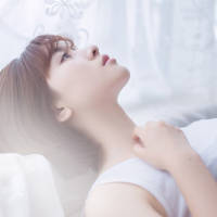 “一天很短 开心了就笑 不开心了就过会儿再... 在未来的未来，我可以