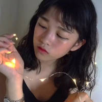 春天的鲜花开满了墙        你是我... 只要岁岁平安，即使生