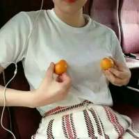 愿你喜。 我是如此孤独却笑得像