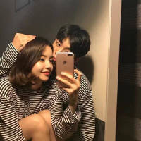 你偶尔无关痛痒的问候也让我着迷 ?... 我喜欢你，喜欢到好想
