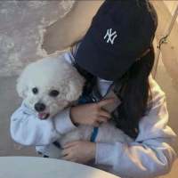 要乖乖待在我身边哦 ?不然我就把你喂猪猪... 两个人在一起 有了对