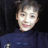 春天的鲜花开满了墙        你是我... 只要岁岁平安，即使生