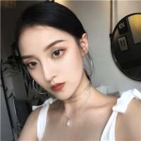 活那么大没坚持做到几件事晚睡和听歌是我... 朋友，等我穷的只剩下