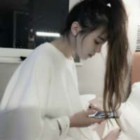 ?忙着可爱 忙着长大 忙着做你可爱的新娘 黑夜不会亏待晚睡的人