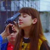 你经过我身旁?像鹿穿过花岗?风吹开一枝... 永远不要因为新鲜感扔