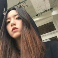 爱需要磨合 需要时间到最后两个人都会变成... 擦去脸上的泪水，但心