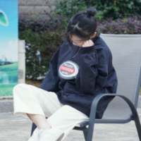“没有勇气去死，只好努力活着。” 若你没有遇到可以带你