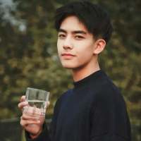 一秒混眼熟，两秒让你喜欢上我.? 守一无人城，候一不归