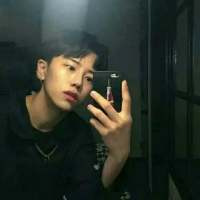 你很快乐吗 朋友成群吗 对你仍然放不下，所以