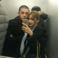 向鱼问水 向马问路 向神打听我一生的出处 凉了时光空了旧城残了