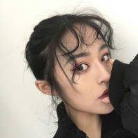 无人的巷口，谁又为谁