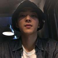 "过不去的坎别再放在心上忘不掉的人... 我是有多麽的愛妳,不