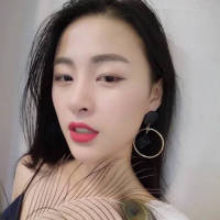 余光是你 余生也是你 该多好啊 将回忆酿成烈酒入喉