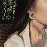 余乐乐/不喜孤单 花开不是为了花落，而