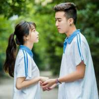 想有一天挽着你的手 去敬各位来宾的酒 恋爱本来就是一件开心