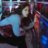 与君初相识犹如故人归 多年以后，我不小心哼