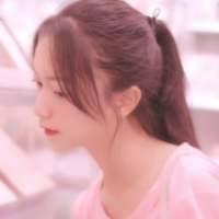 你从远方走来，恰逢我