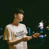 “一个女孩所能发的最大的脾气就是如同哑巴... 这样的决定或许有点感