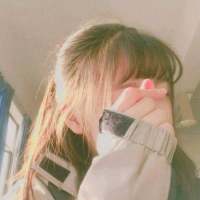 女头 There are