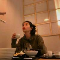 我单身我快乐，我泡十个小哥哥。 因为太在乎，所以受不