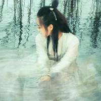 你眼中有柔情万种，如脉脉春风，冰雪也消融... 思想有多远，你就滚多