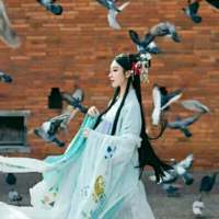怎么古风越吹，我心越荡 灼灼桃花十里，取一朵
